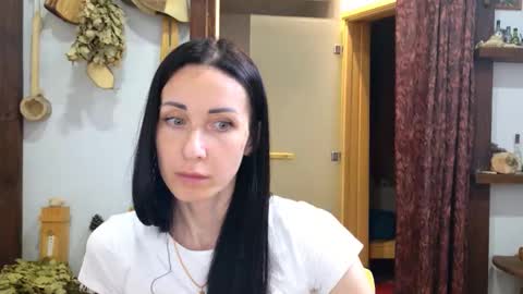 LinaLivee online show from May 17, 7:01 pm