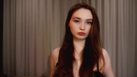 Lina online show from December 15, 5:20 pm