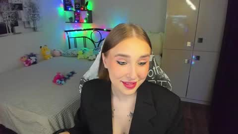 Lina online show from May 25, 9:21 pm