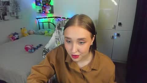 Lina online show from May 19, 9:33 pm