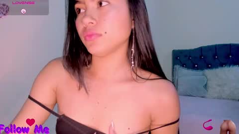 Snapshot of linda_alana chatting on January 26, 8:34 pm Alana online show from January 26, 8:34 pm