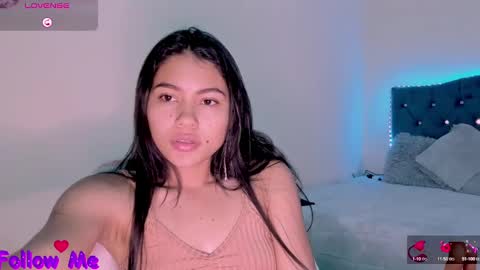 Snapshot of linda_alana chatting on January 10, 5:05 am Alana online show from January 10, 5:05 am