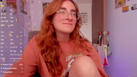 Giggles  online show from September 24, 3:30 pm