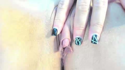 linda_power online show from February 28, 10:30 am