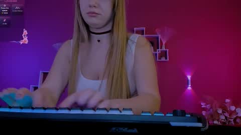 linda_save online show from March 8, 2:04 am