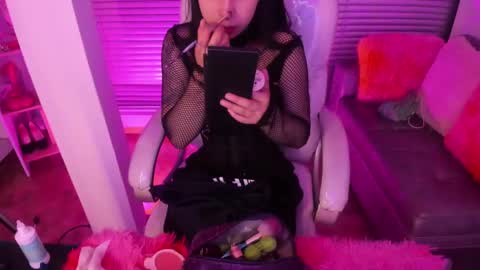 linda miller online show from February 12, 3:51 am