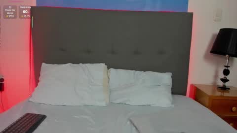 L I N D A online show from December 4, 2:55 am