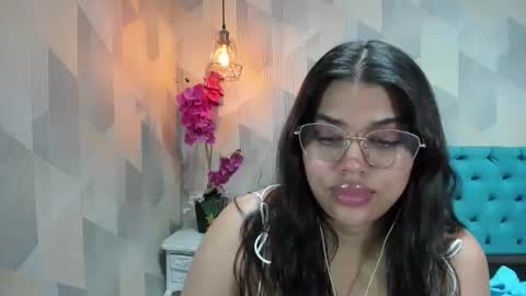    online show from April 12, 4:22 pm