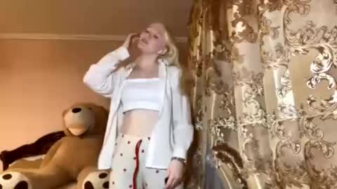 Luna online show from November 11, 12:29 pm