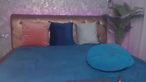 Linda online show from November 29, 3:47 am