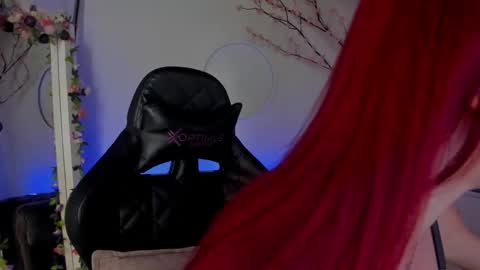 Lindsay    online show from February 7, 2:53 pm