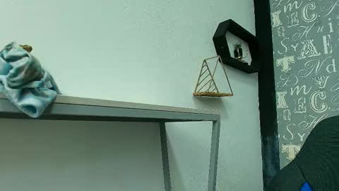  Lindsey  online show from September 20, 1:25 pm