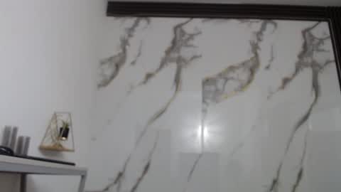  Lindsey  online show from April 6, 11:55 am