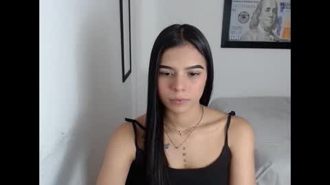Snapshot of linnaskinyy chatting on October 13, 6:37 am lina online show from October 13, 6:37 am