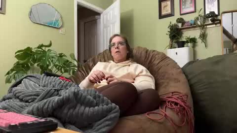 Linzy19 online show from February 2, 3:04 am