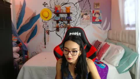 LinzyBaner online show from February 21, 10:15 pm