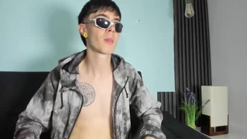 Lio online show from February 2, 3:15 am