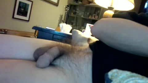 lionelearthquake online show from December 3, 8:42 pm