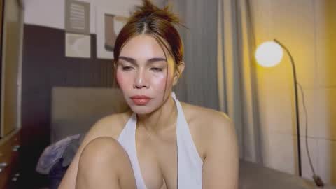 Liora of Ophir online show from February 10, 9:34 am