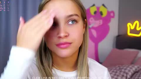 Amelia online show from November 14, 4:36 am