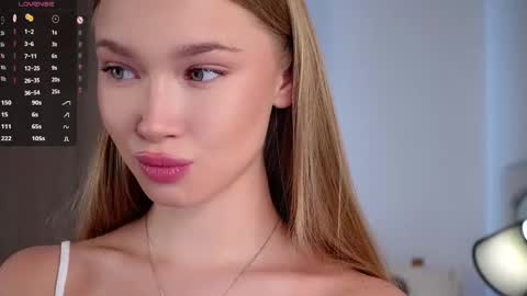 Lina online show from March 12, 2:41 am