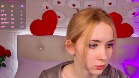 lirakink online show from February 8, 4:05 am