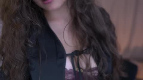 Snapshot of lirio05 chatting on October 3, 8:28 pm Lily see u on december 2 online show from October 3, 8:28 pm