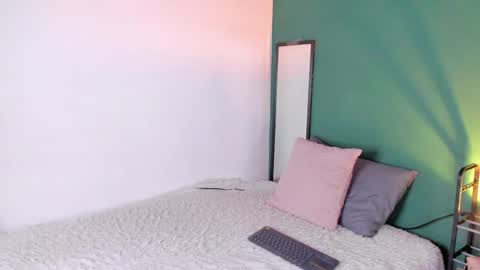 liry online show from May 25, 8:37 pm