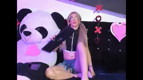 Lis  online show from February 18, 5:40 am