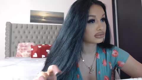 Lisa online show from January 7, 8:25 pm