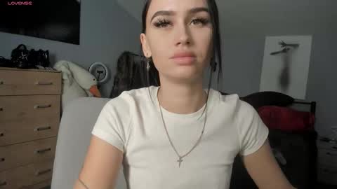 lisa__johnson online show from October 31, 12:55 am