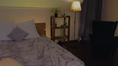 lisaaaliss online show from May 10, 11:49 am
