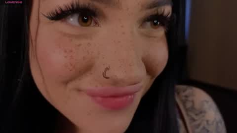 lisaaaliss online show from May 7, 10:44 am
