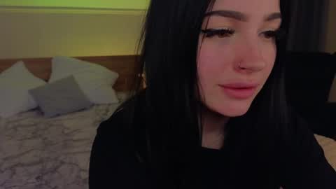 lisaaaliss online show from May 11, 4:04 pm