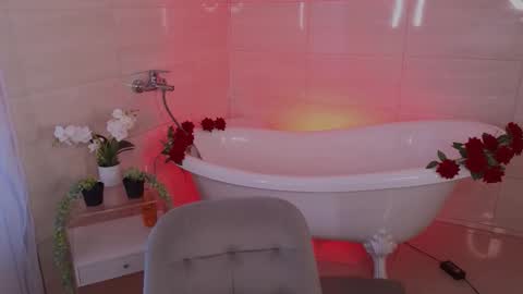 Lisa and Den online show from March 2, 7:15 am