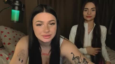 Snapshot of lisaanddenis chatting on October 7, 5:42 pm Lisa and Den online show from October 7, 5:42 pm