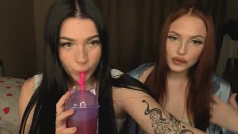 Snapshot of lisaanddenis chatting on October 6, 5:31 pm Lisa and Den online show from October 6, 5:31 pm