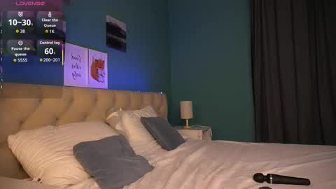 Lisa online show from March 27, 12:05 am