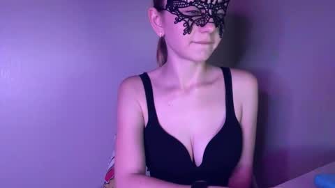 Snapshot of lisafrazier chatting on September 12, 5:37 pm Lisa online show from September 12, 5:37 pm