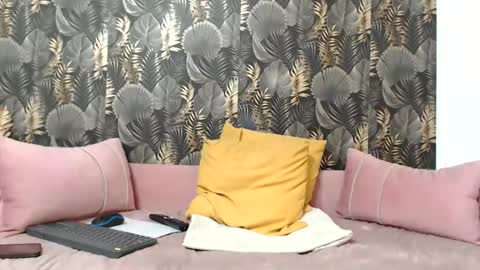 Lisa Grand online show from May 16, 4:49 pm