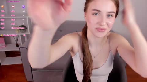 Lisa online show from March 2, 8:10 am