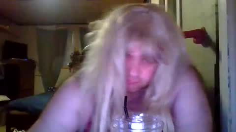 lisaundevideble online show from June 6, 4:24 pm