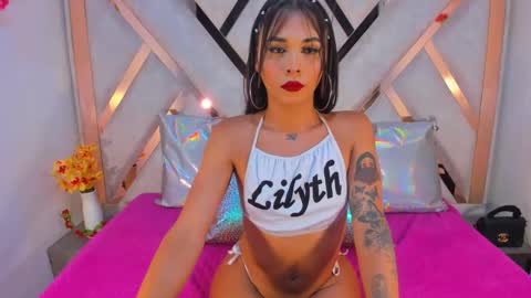 lily online show from November 3, 8:32 pm