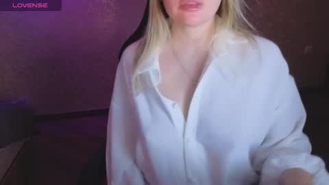 Anna online show from March 19, 12:27 am