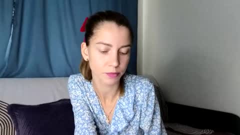 Snapshot of lisi4ka_basik33 chatting on October 12, 8:51 am Kris Maks online show from October 12, 8:51 am