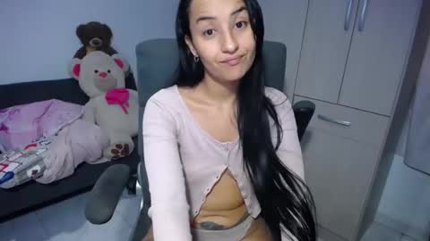 Snapshot of lissa2021 chatting on December 22, 8:47 pm Lisa online show from December 22, 8:47 pm