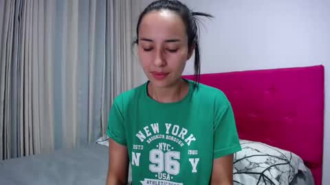 Snapshot of lissa2021 chatting on October 26, 12:11 am Lisa online show from October 26, 12:11 am