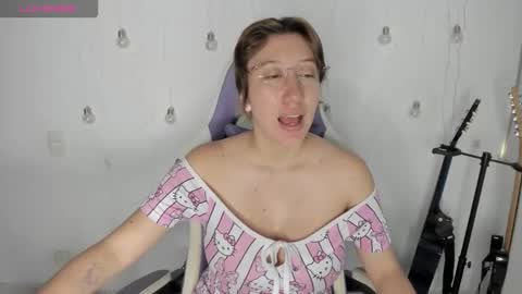 Lissa Kim  online show from March 4, 12:02 pm