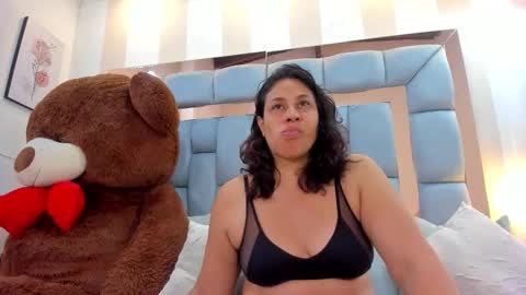 lissaharris online show from February 13, 3:54 am