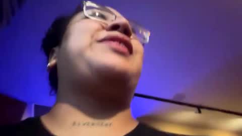 Snapshot of littldeath chatting on January 18, 1:08 pm littldeath online show from January 18, 1:08 pm